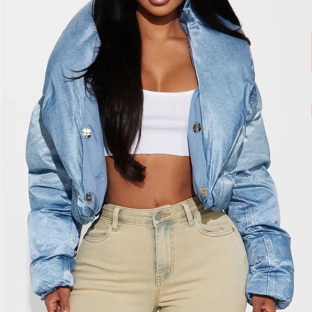 Denim Jacket ⭐️ - Picture 3 of 6